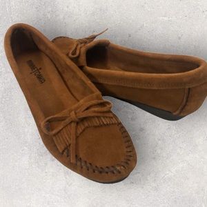Minnetonka Suede Wedge Moccasins size 10
